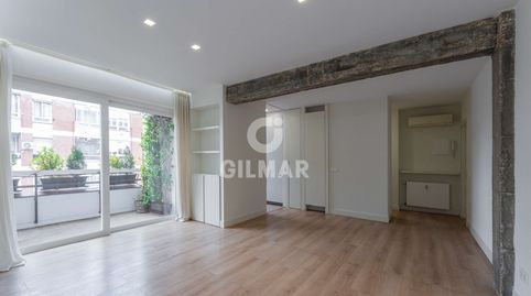 LUMINOSO INMUEBLE CON TERRAZA EN HISPANOAMÉRICA Descubre este magnífico inmueble ubicado en el prestigioso barrio de Hispanoaméric, imatge 2