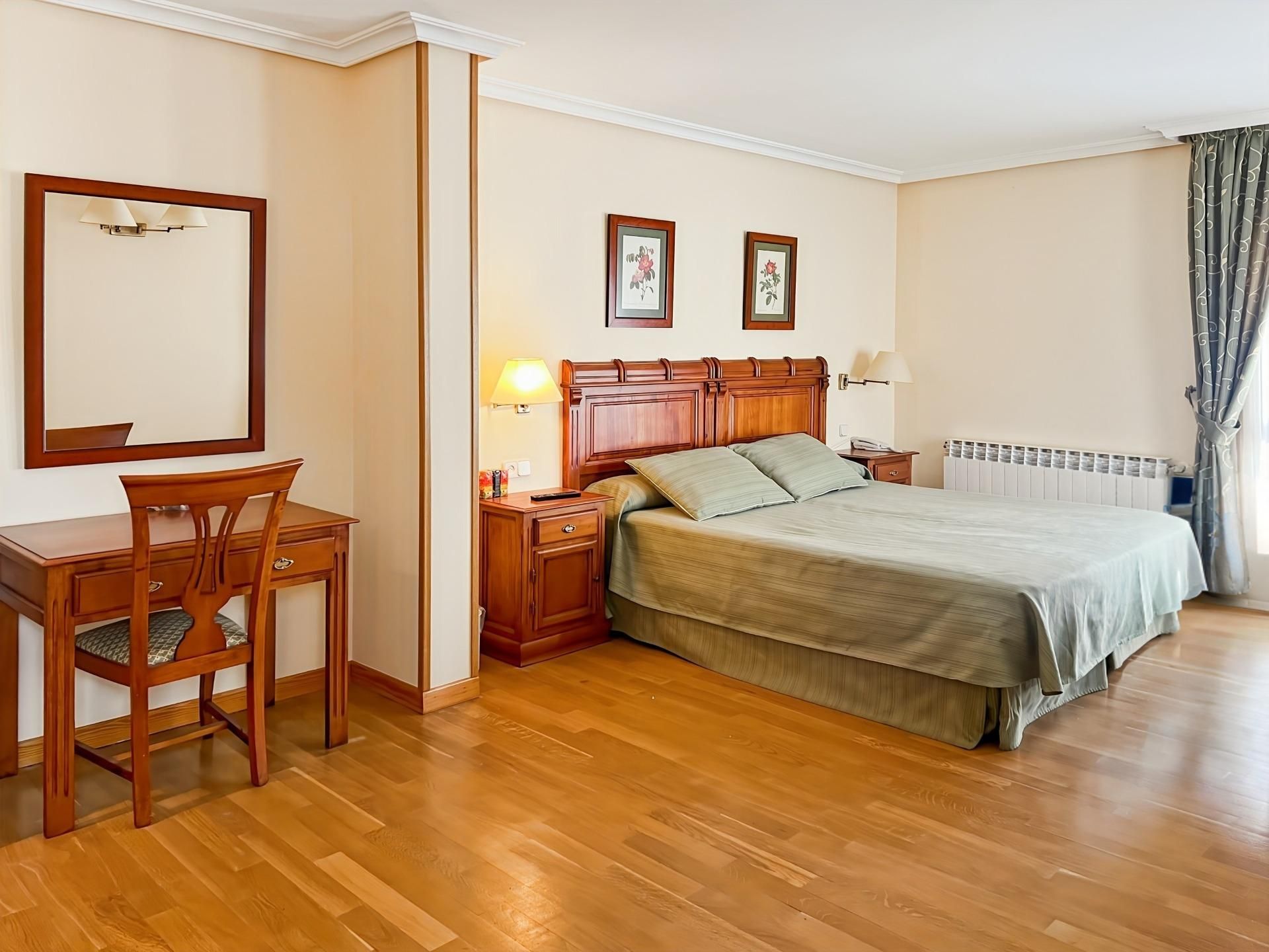 Dormitori de Finca rústica en venda en Buitrago del Lozoya amb Aire condicionat i Alarma