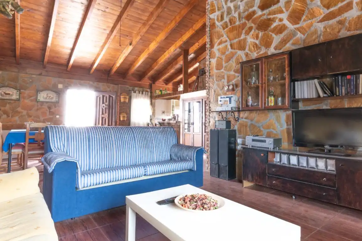 Sala d'estar de Casa o xalet en venda en Alhaurín de la Torre amb Aire condicionat i Piscina