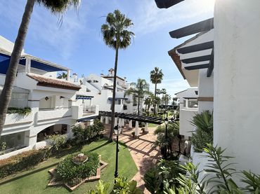 Wohnung mit Pool zum Verkauf in Avenida Pablo Ruiz Picasso 11