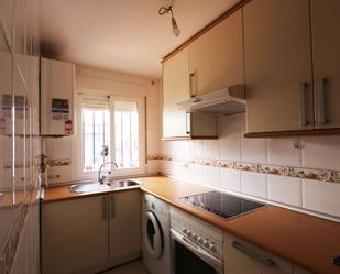 Kitchen of Flat to rent in Navalagamella  with Heating and Private garden