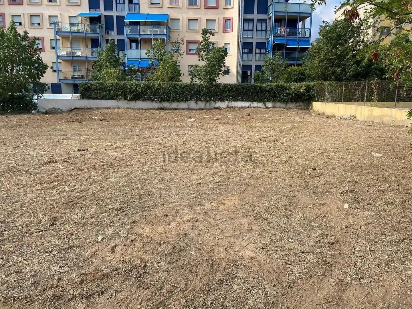 Residential land for sale in Carrer de Barenys 33