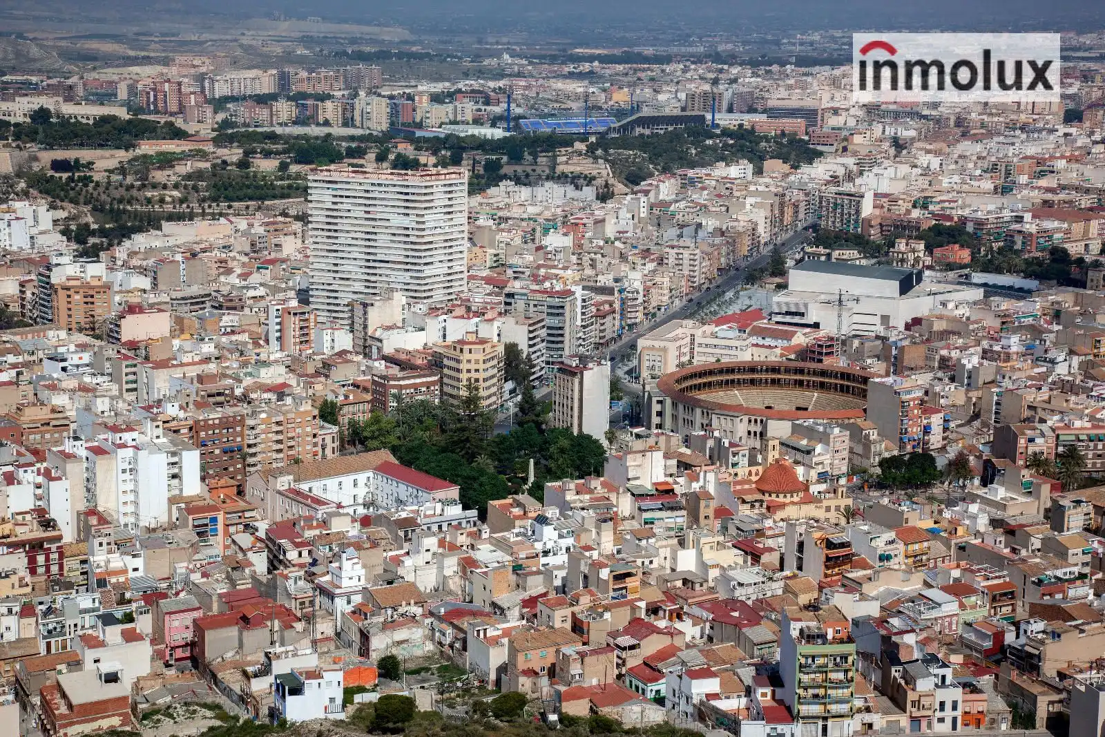 Vista exterior de Piso en venta en Alicante / Alacant con Calefacción, Terraza y Alarma