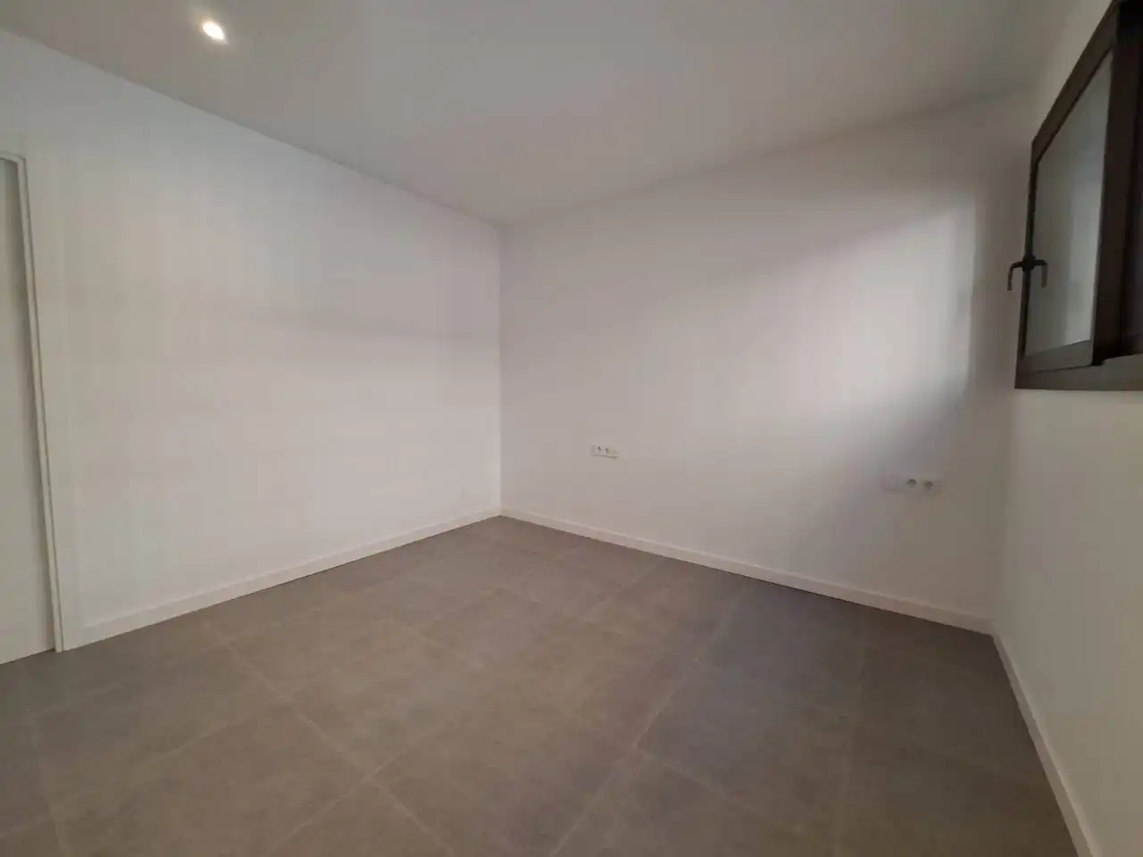 Flat for rent in Sabadell  with Air Conditioner, Heating and Private garden