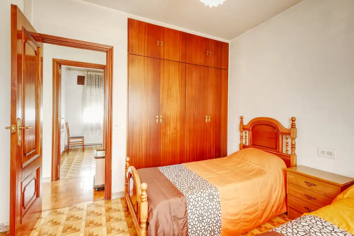 Dormitori de Casa o xalet en venda en Baralla amb Calefacció, Jardí privat i Terrassa