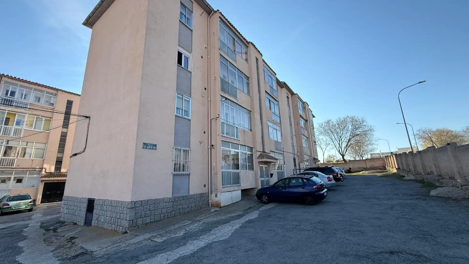 Vista exterior de Piso en venta en Ávila Capital con Calefacción, Terraza y Trastero