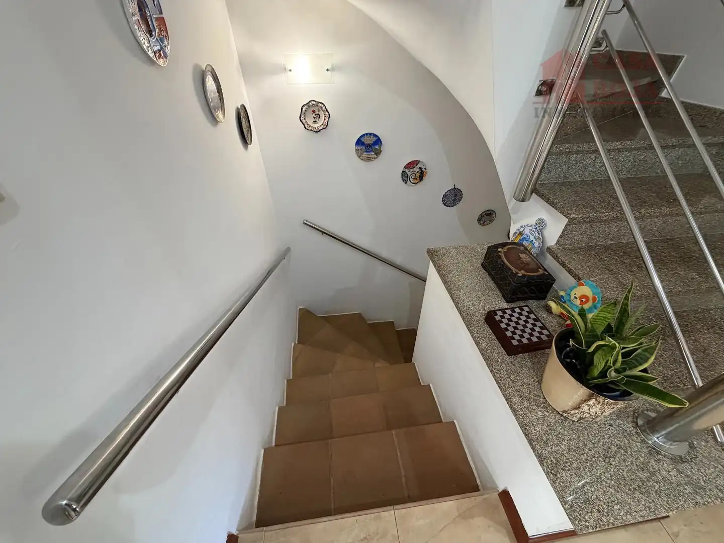 Casa adosada en venda en Cangas  amb Calefacció, Parquet i Traster