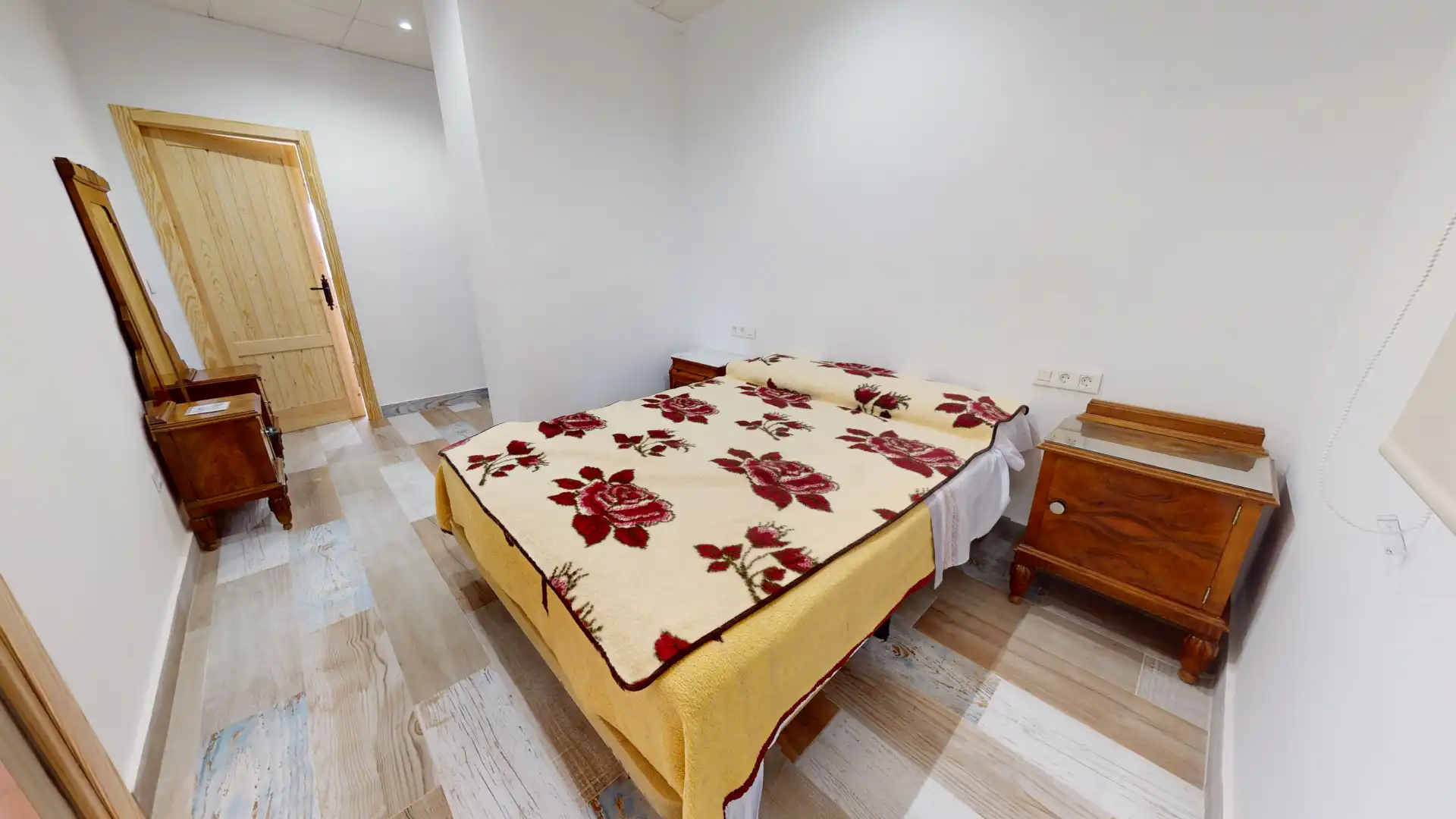 Dormitori de Casa o xalet en venda en Villena amb Jardí privat, Terrassa i Traster