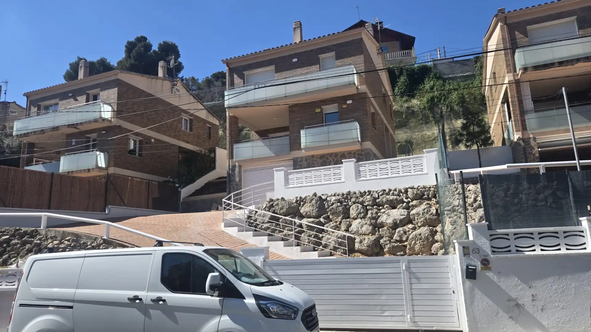 Vista exterior de Casa o xalet en venda en Cubelles amb Aire condicionat, Calefacció i Jardí privat