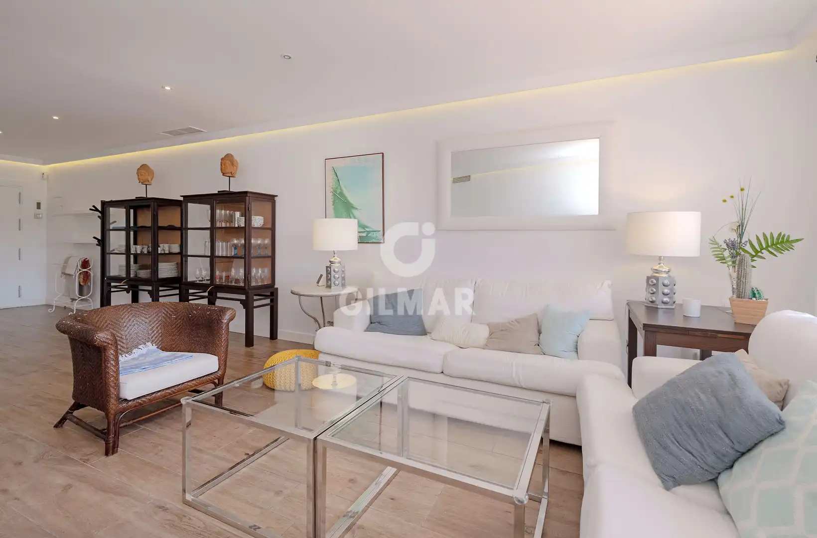 Living room of Apartments for sale in Benahavís  with Heating, Swimming Pool and Balcony