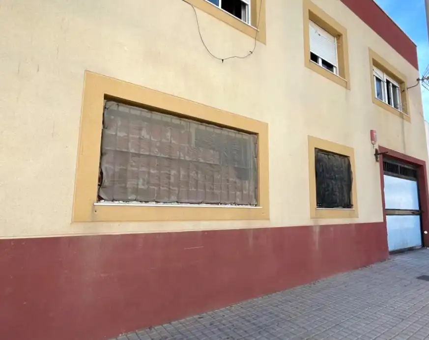 Individual for sale in Príncipe, imagen 2