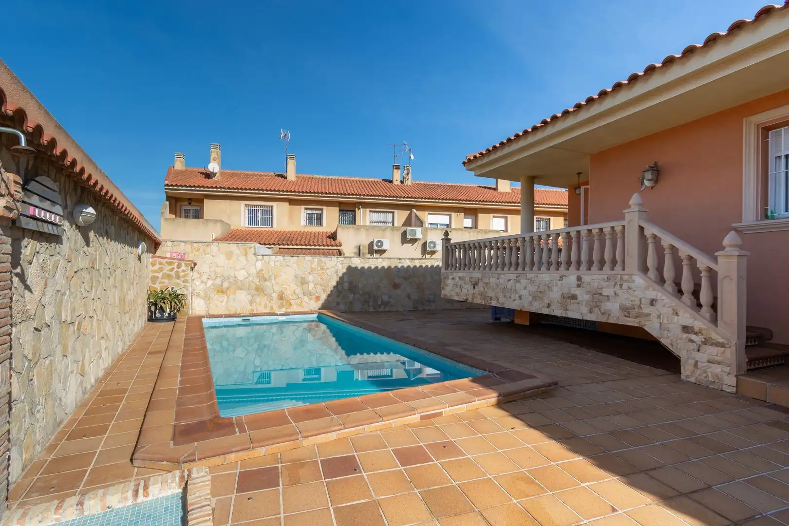Piscina de Casa o xalet en venda en La Unión amb Aire condicionat, Calefacció i Jardí privat