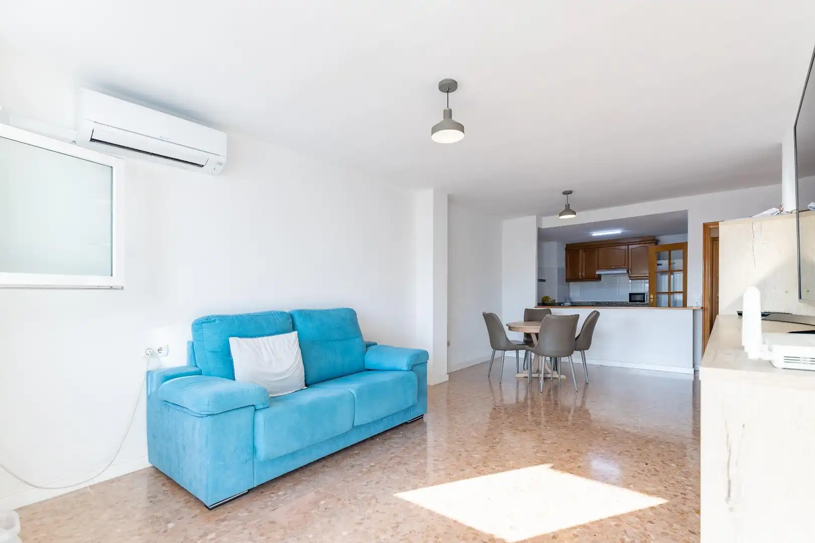 Sala d'estar de Apartament en venda en Valencia amb Aire condicionat i Calefacció