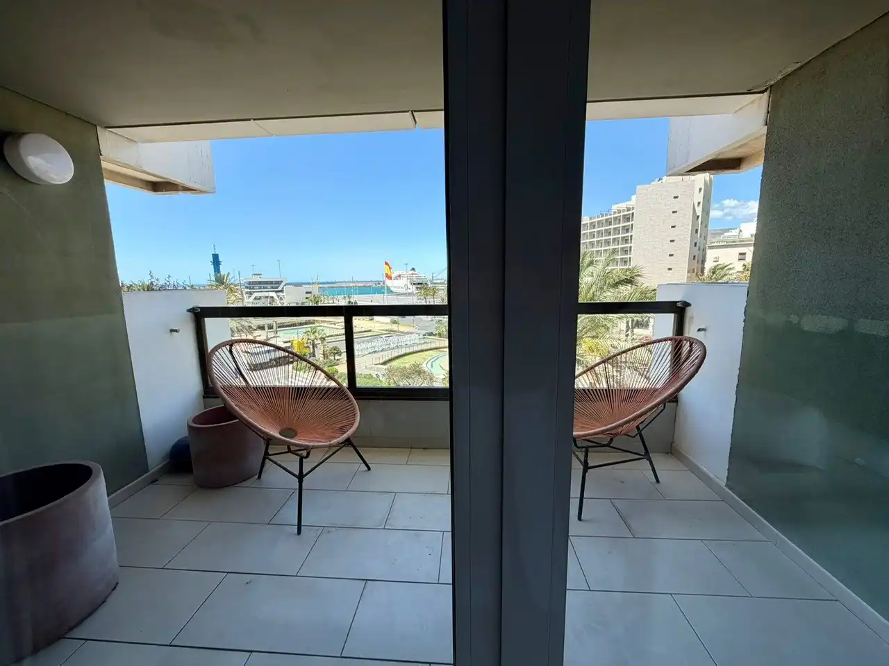 Terrasse von Wohnung zur Miete in Almería mit Klimaanlage, Heizung und Terrasse