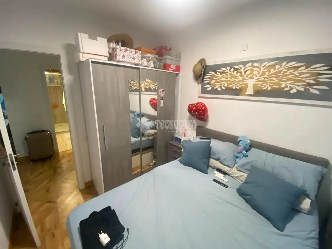 Dormitori de Pis en venda en Móstoles