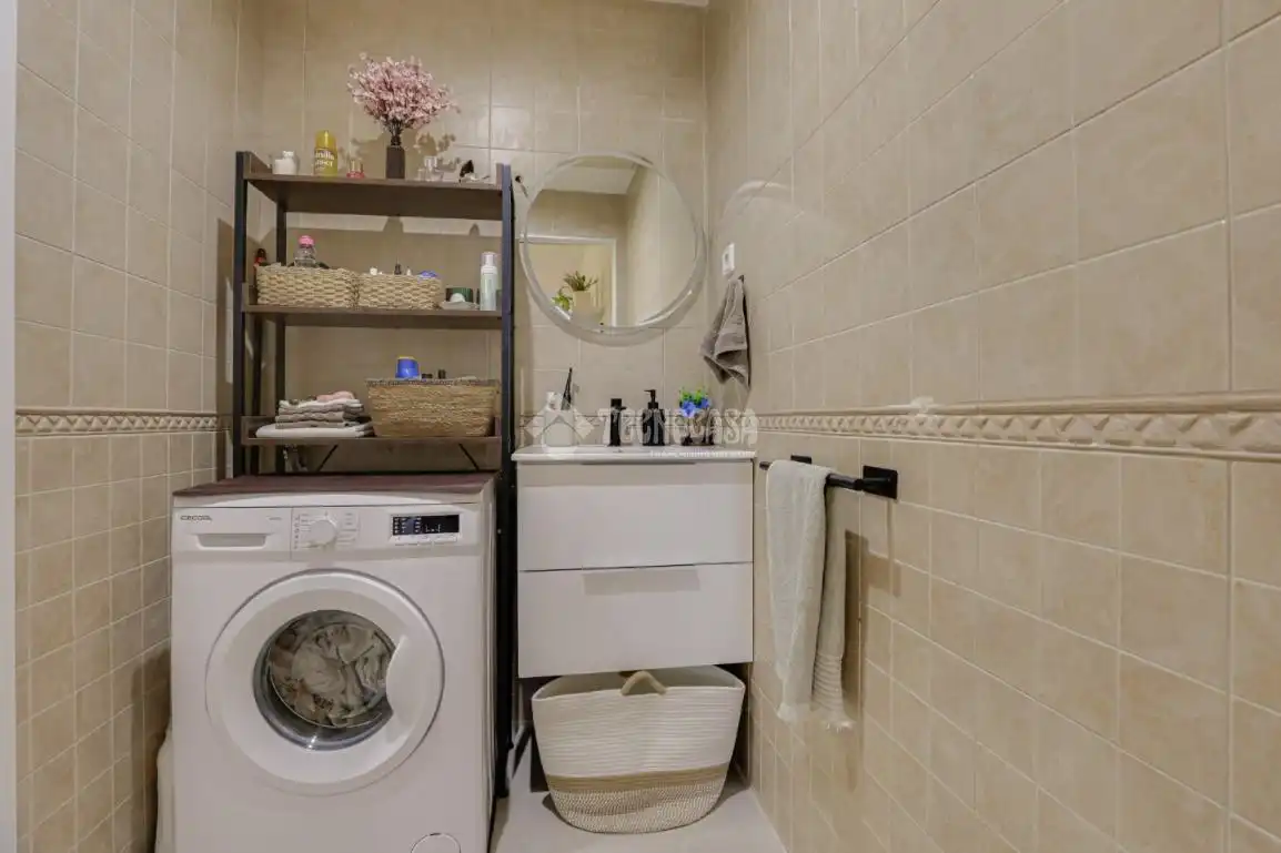 Badezimmer von Wohnung zum Verkauf in Barcelona mit Heizung