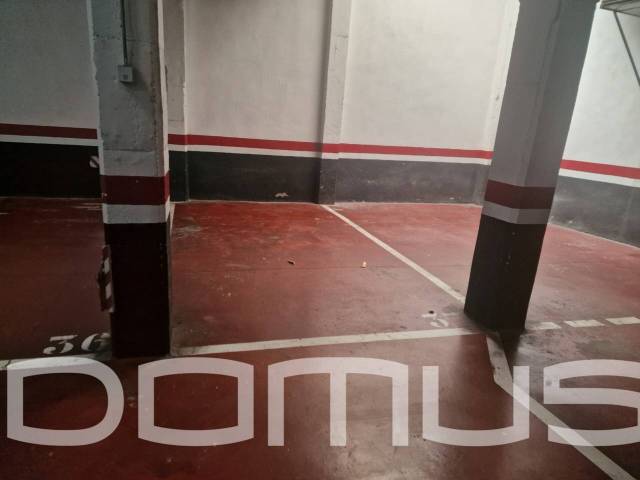 Garaje en Venta en Enric Granados en Vinyets - Molí Vell