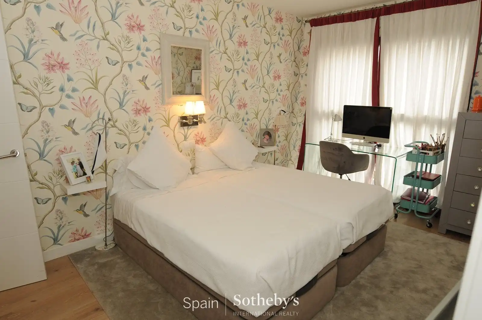 Habitación de Apartamento en venta en La Moraleja con Aire acondicionado, Terraza y Trastero