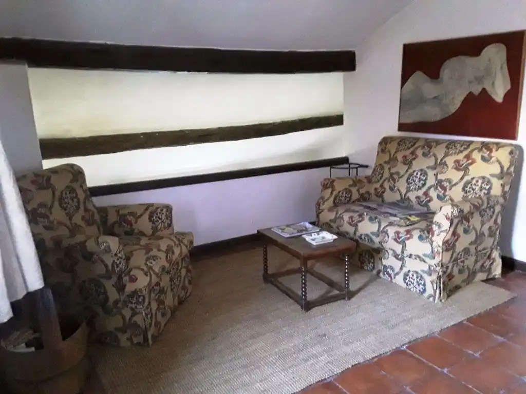 Sala de estar de Finca rústica en venta en Trujillo con Aire acondicionado, Calefacción y Jardín privado