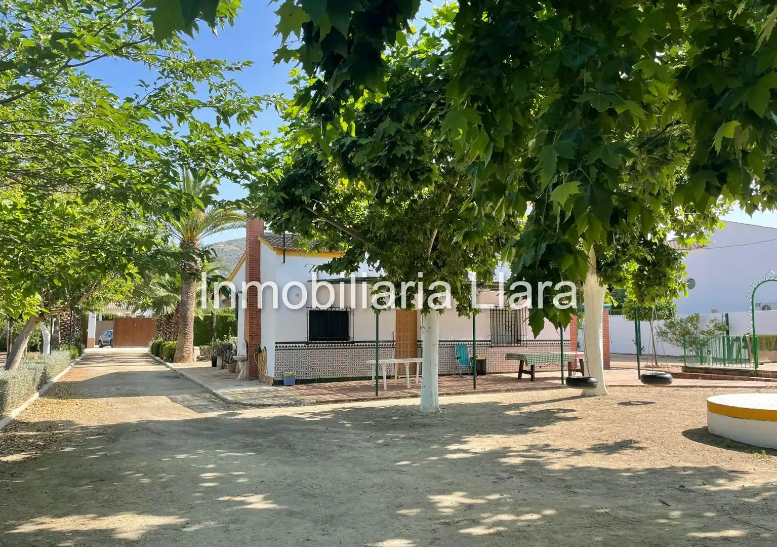 Vista exterior de Casa o chalet en venta en Lucena con Aire acondicionado, Jardín privado y Piscina