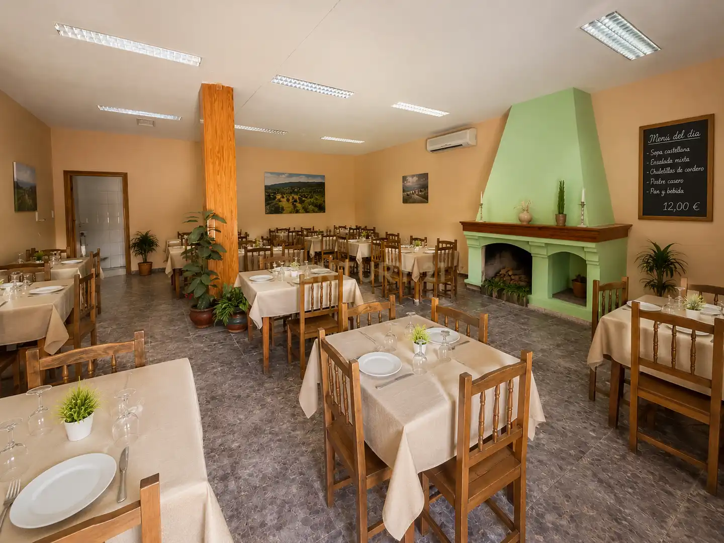 Local commercial à vendre à C8G2+P5 Aliseda, Spain, imagen 13