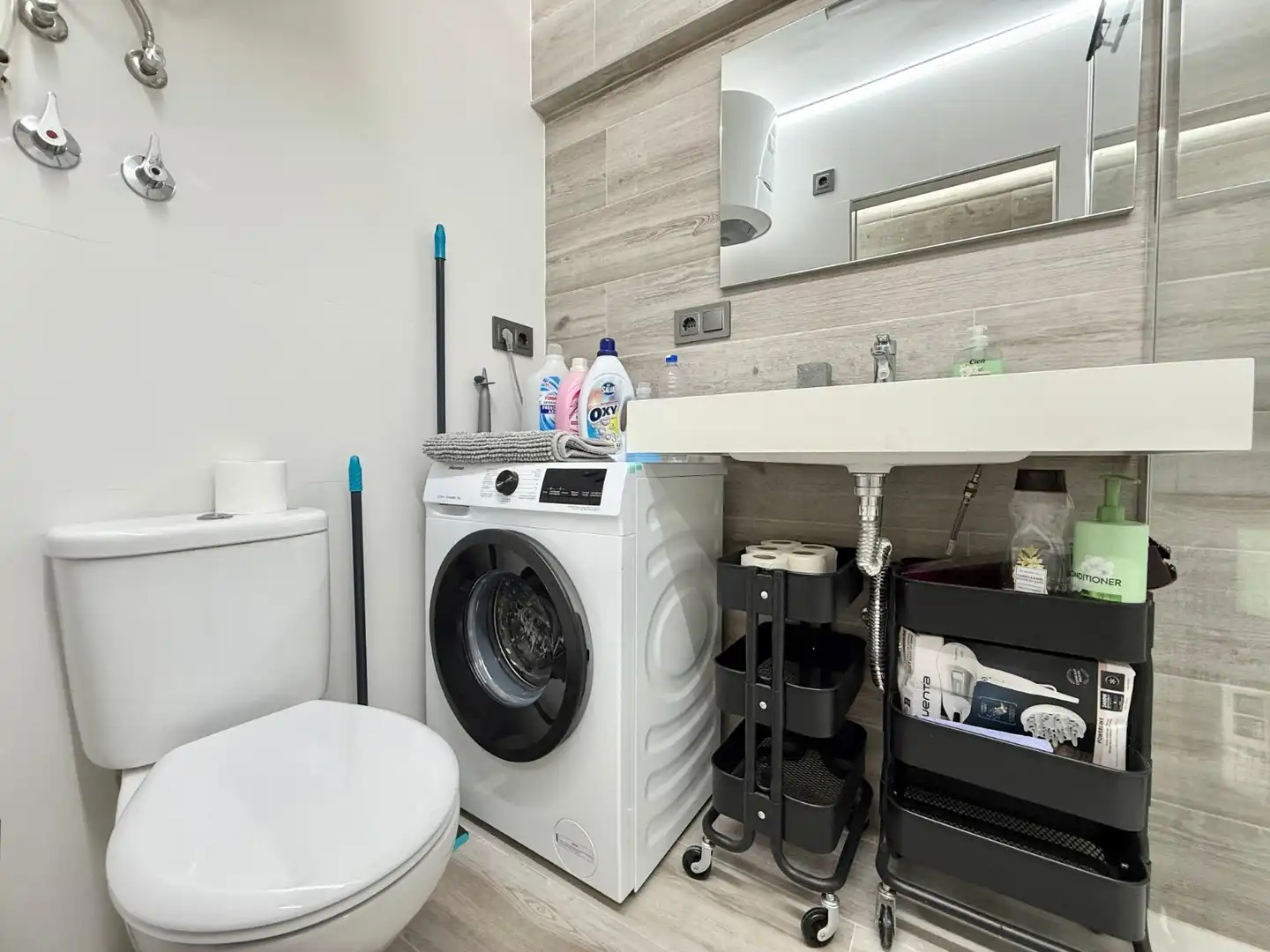 Baño de Estudio de alquiler en Orihuela con Aire acondicionado, Calefacción y Amueblado