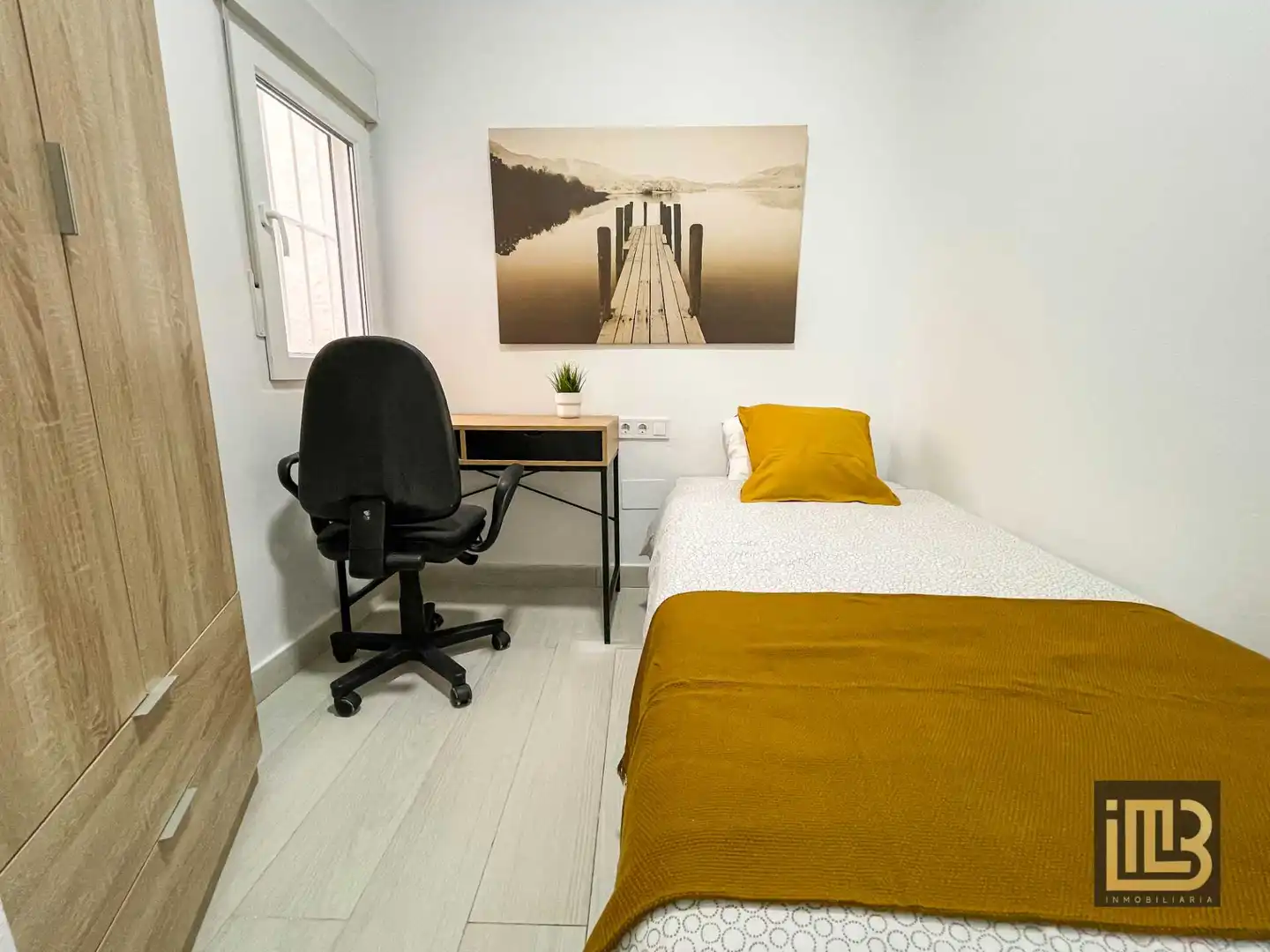 Habitación de Piso en venta en Málaga con Aire acondicionado, Microondas y TV
