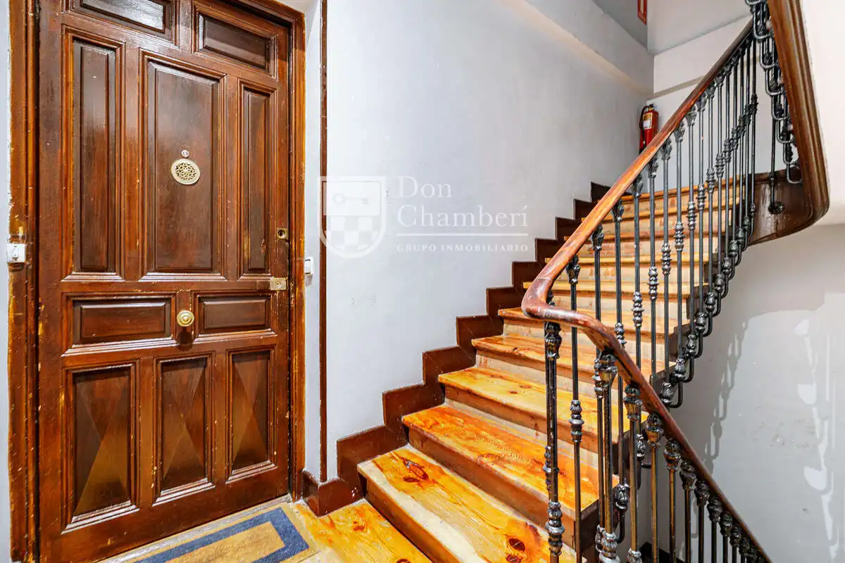 Piso de alquiler en Madrid con Calefacción, Amueblado y Horno