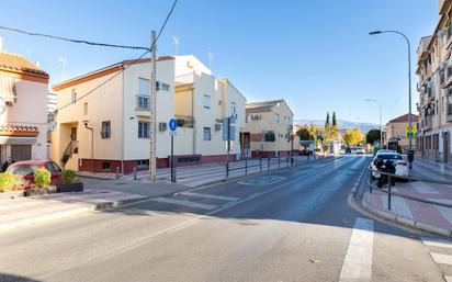 Exterior view of Single-family semi-detached for sale in  Granada Capital  with Air Conditioner and Balcony