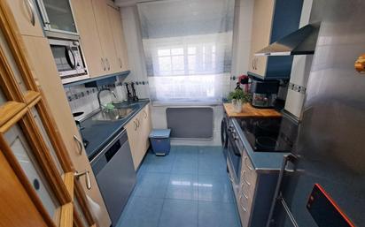 Kitchen of Apartment for sale in  Zaragoza Capital  with Air Conditioner, Heating and Parquet flooring