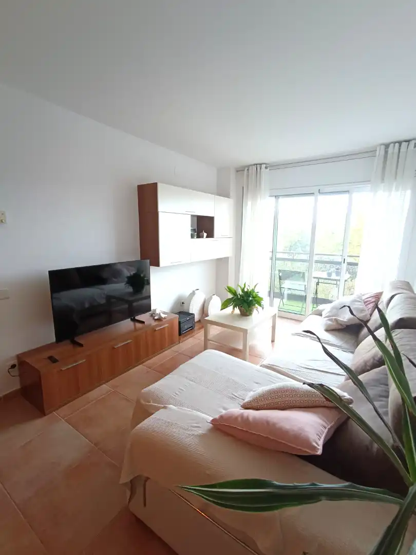 Sala d'estar de Pis de lloguer en Palafrugell amb Calefacció, Moblat i Forn