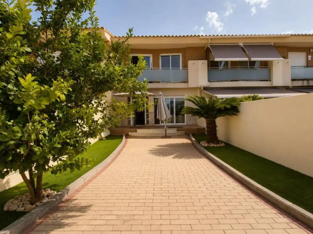 Detached homes for sale in Carrer Union Europea, El Verger