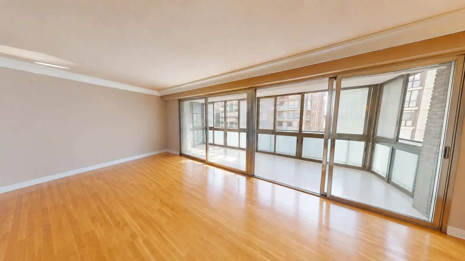Flat with terrace for sale in Calle General Primo de Rivera, imagen 10
