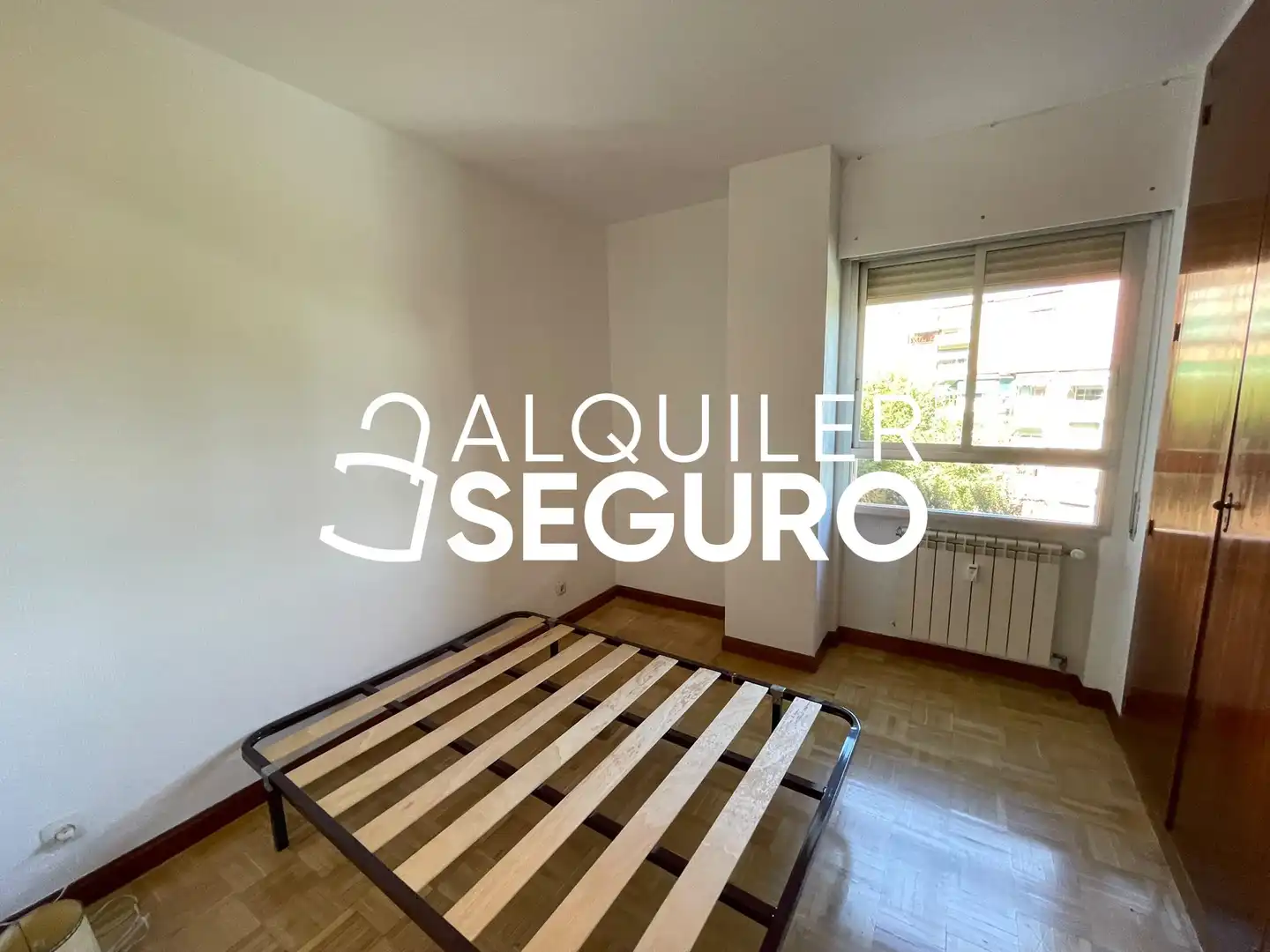 Bedroom of Flat for rent in Madrid  with Heating, Terrace and Swimming Pool