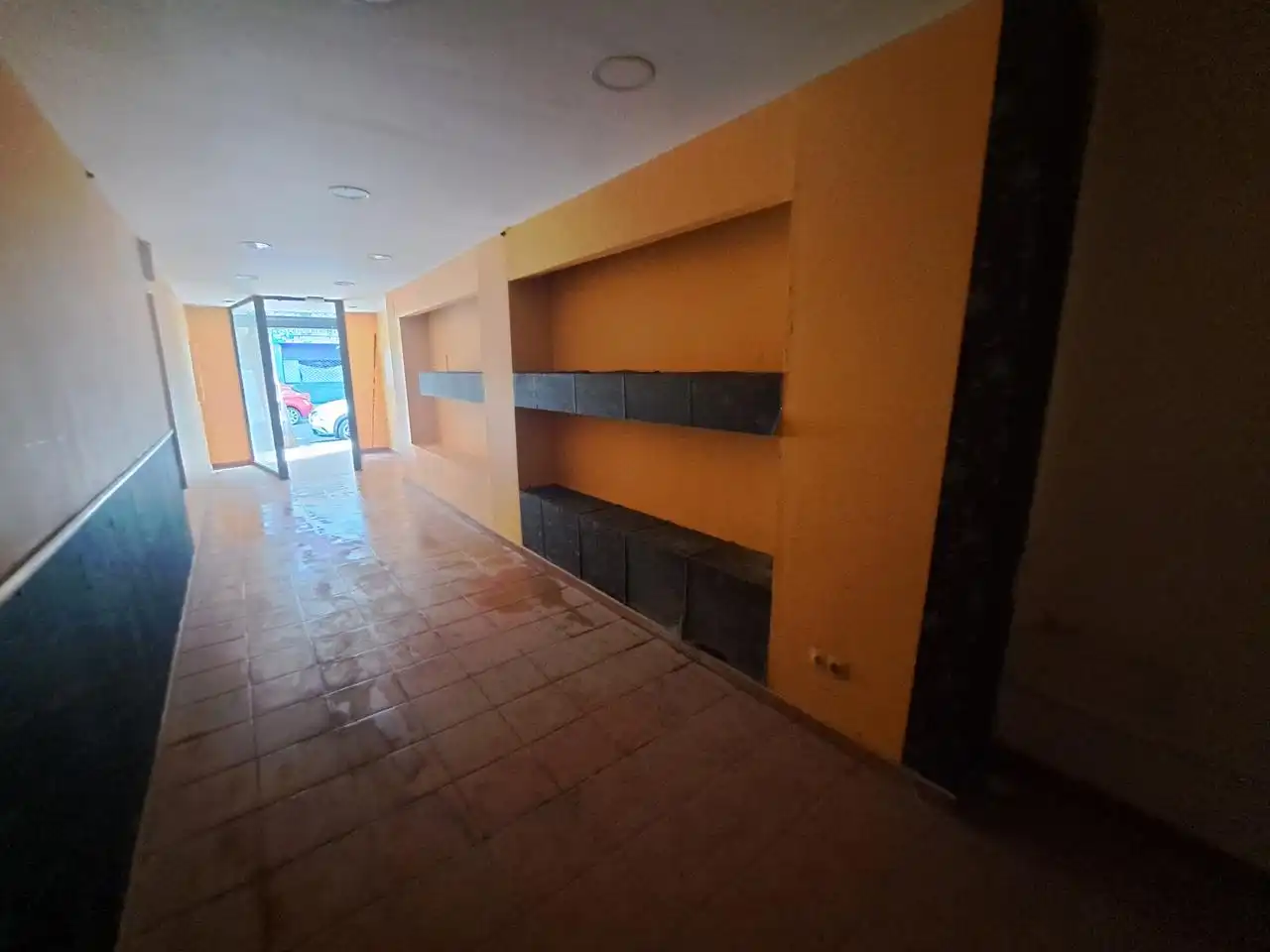 Gewerbefläche zur Miete in Calle del Monasterio de Siresa 8, imagen 5
