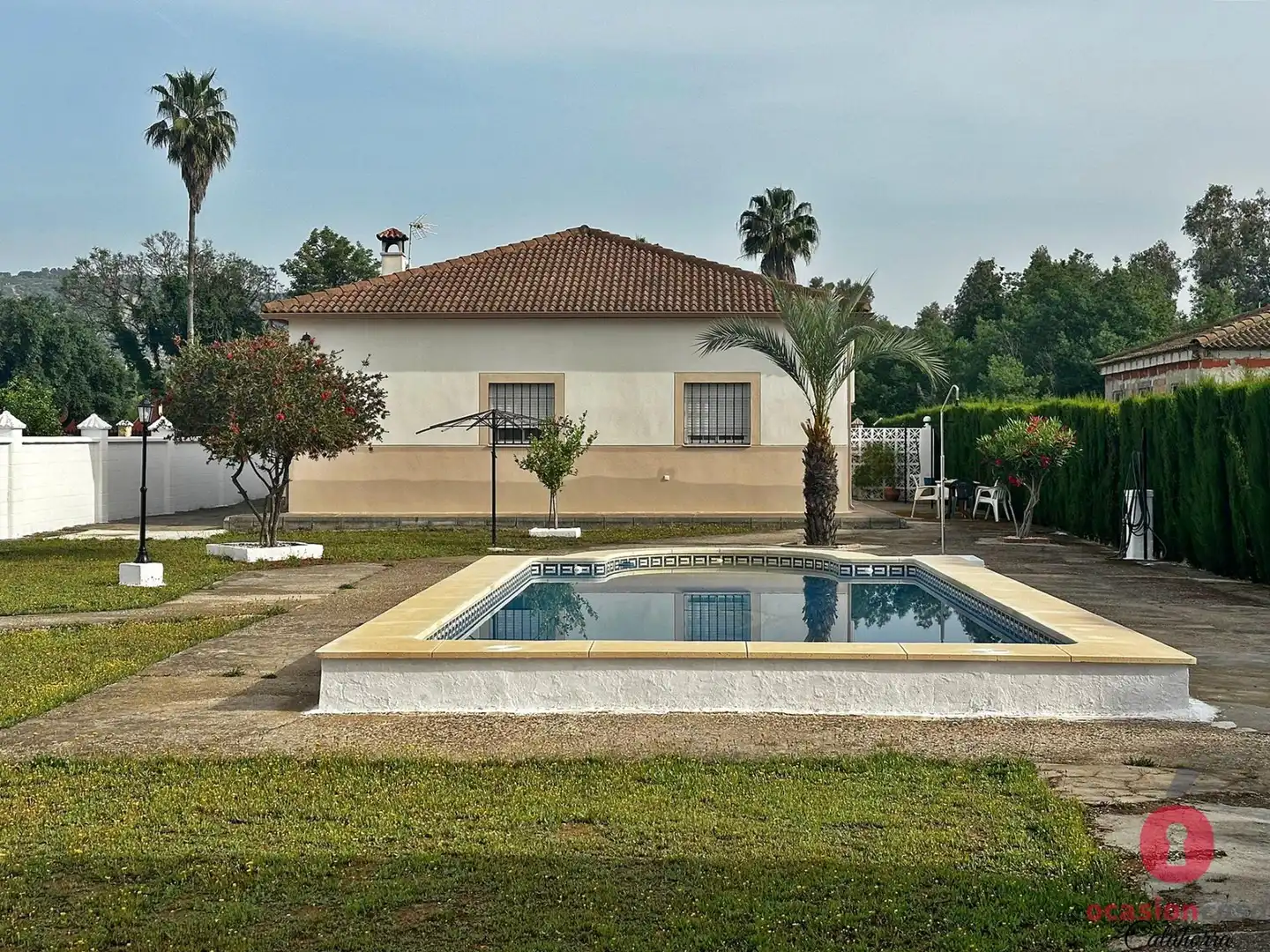 Vista exterior de Finca rústica en venda en Almodóvar del Río amb Aire condicionat, Jardí privat i Traster