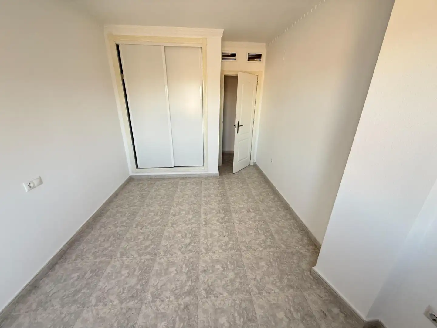 Flat for sale in Rafal