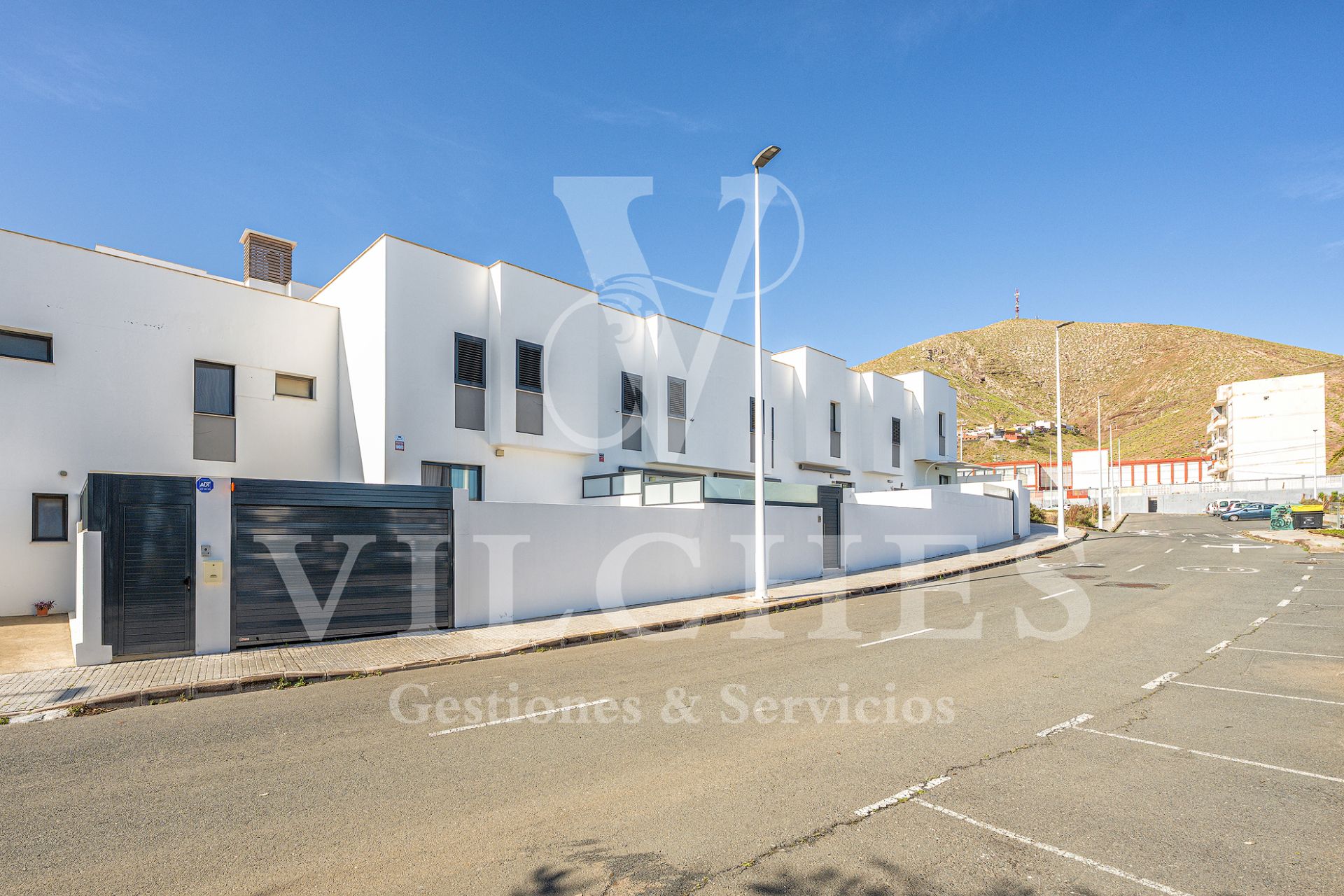 Außenansicht von Maisonette zum Verkauf in Santa María de Guía de Gran Canaria mit Terrasse, Abstellraum und Balkon
