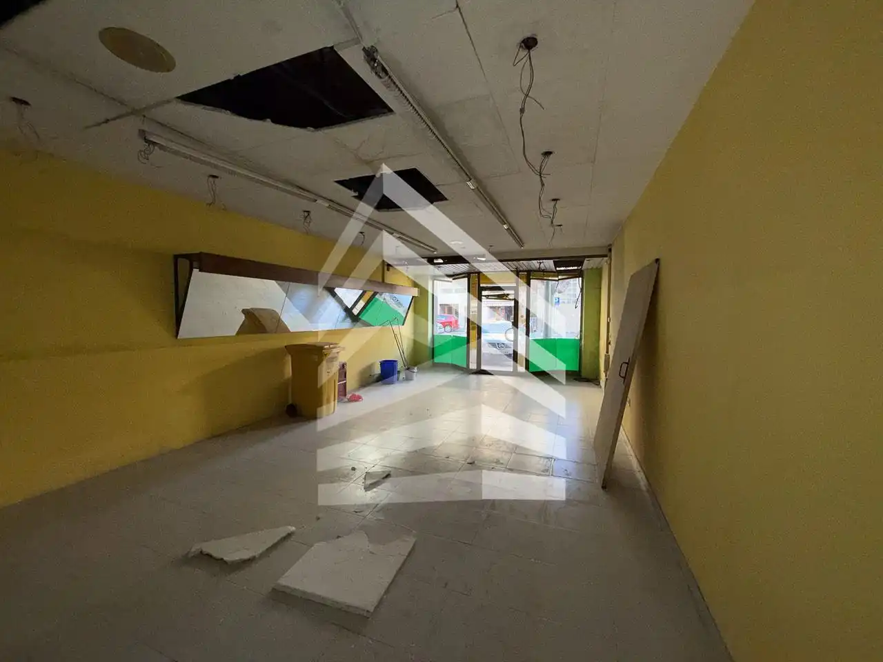 Business premises to rent in De Manresa