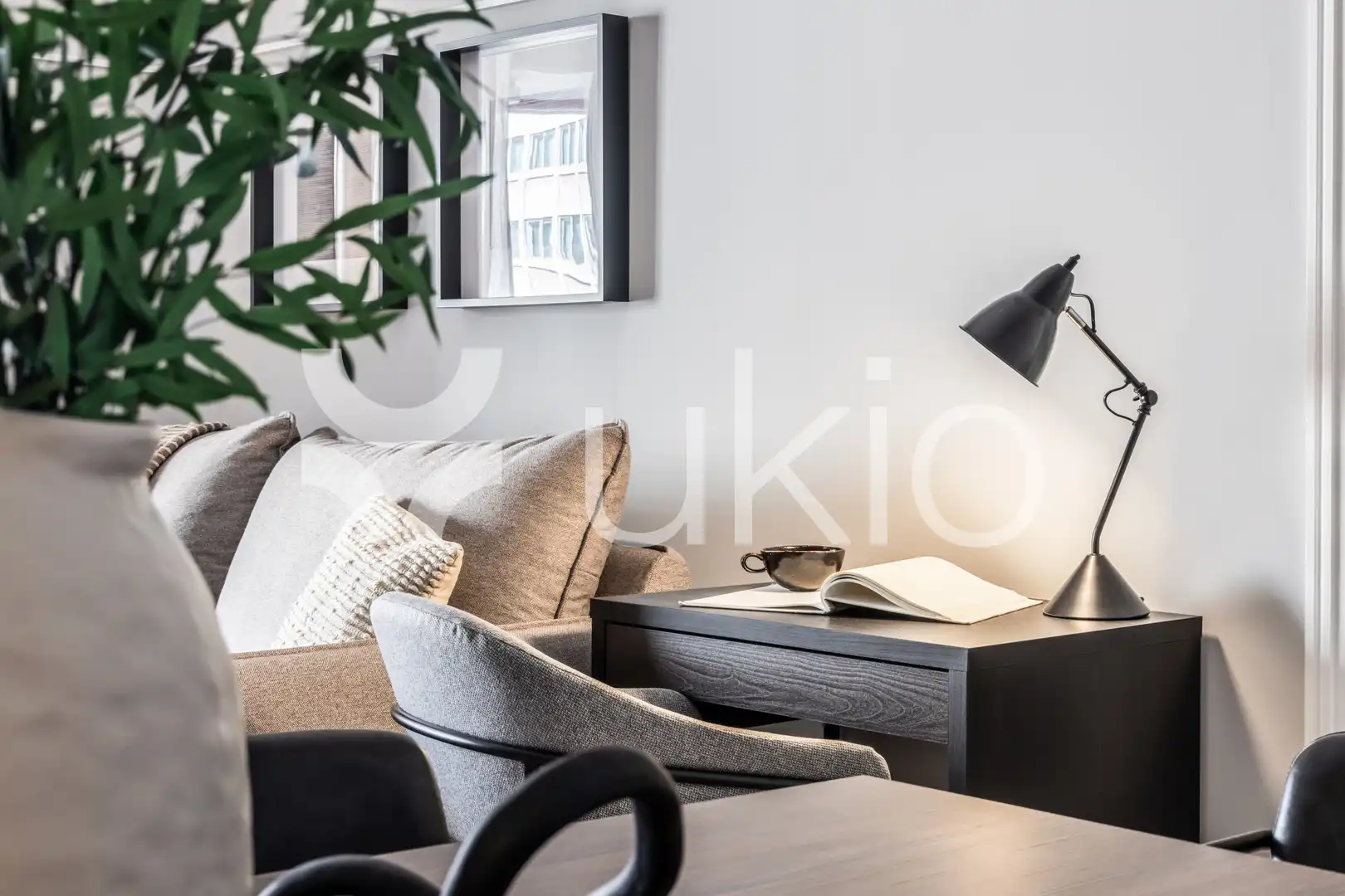 Sala d'estar de Apartament de lloguer en Madrid amb Aire condicionat, Calefacció i Moblat