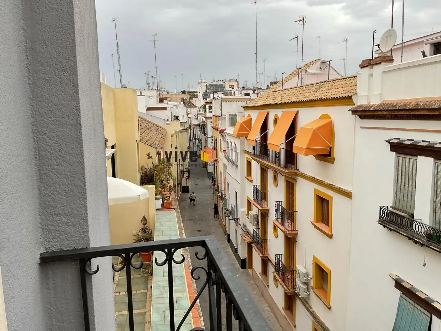 Exterior view of Flat for sale in Sevilla  with Air Conditioner, Heating and Terrace