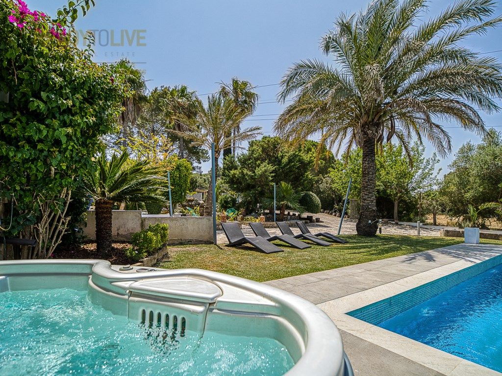 Swimming pool of House or chalet for sale in Alcúdia  with Air Conditioner, Private garden and Terrace