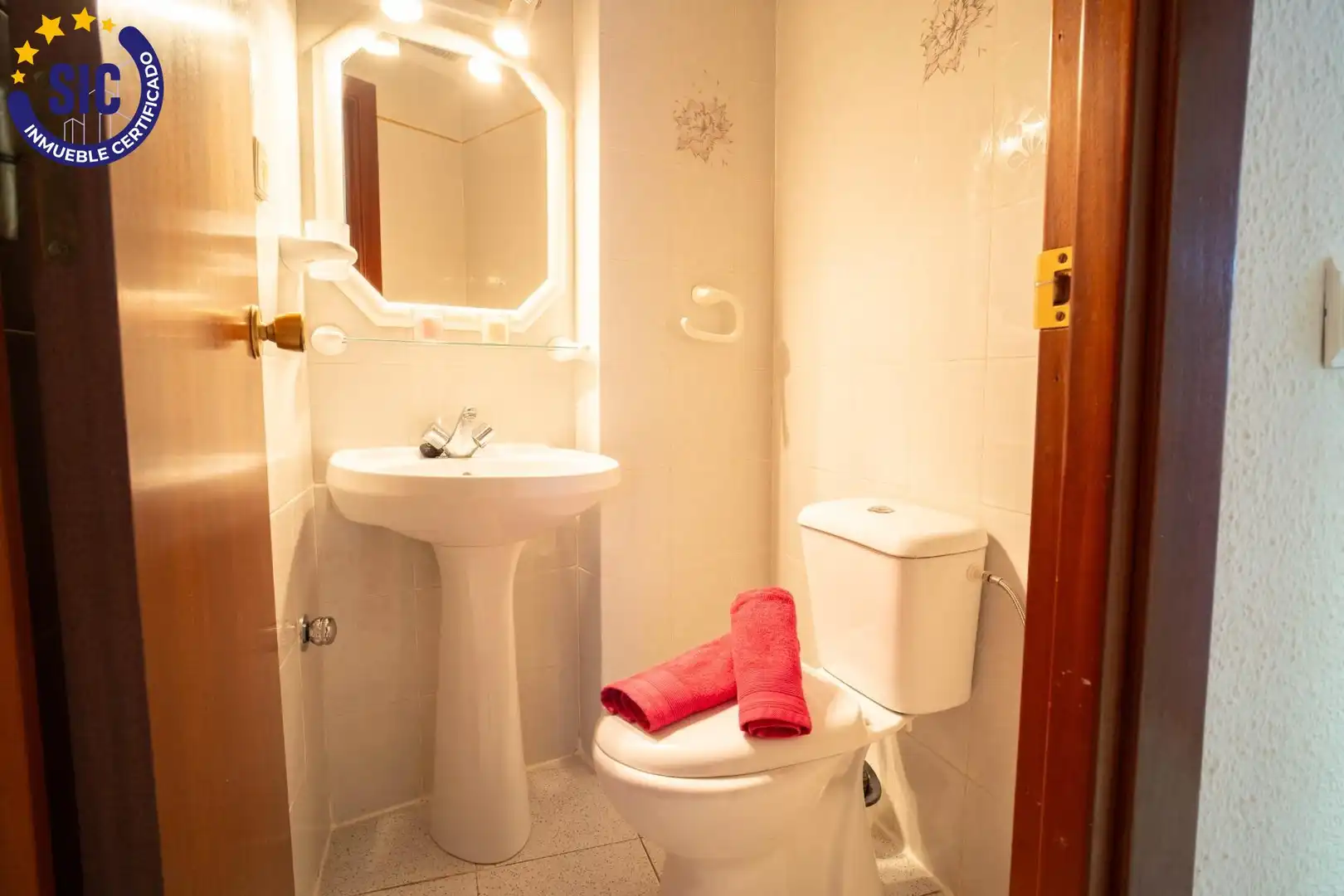 Badezimmer von Wohnungen zum Verkauf in Oropesa del Mar / Orpesa mit Klimaanlage, Terrasse und Möbliert