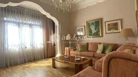 Foto 2 de Piso de alquiler en Aiora, Valencia Capital