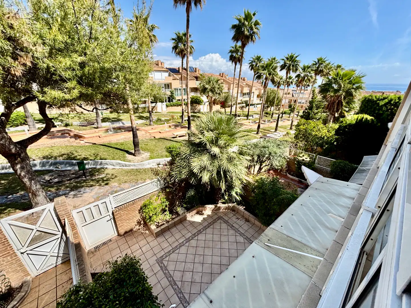 Jardín de Casa adosada en venta en Alicante / Alacant con Aire acondicionado, Jardín privado y Terraza