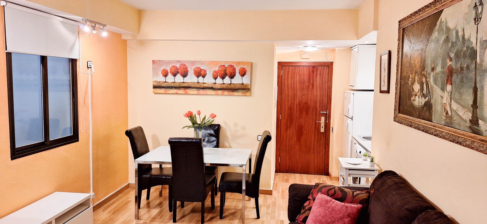 Dining room of Flat to rent in  Barcelona Capital  with Air Conditioner, Furnished and Washing machine