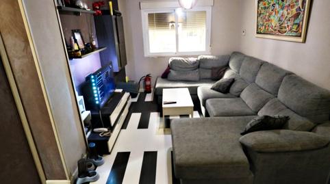 Foto 2 de Pis en venda a Calle Cáceres, Juan de la Cierva, Madrid