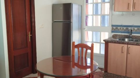 Foto 3 von Wohnung zur Miete in Calle Diamantino García, 55, Brenes, Sevilla