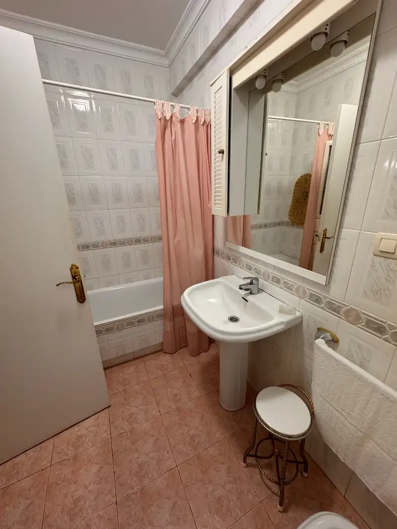 Baño de Dúplex en venta en Cádiz con Terraza, Trastero y Amueblado