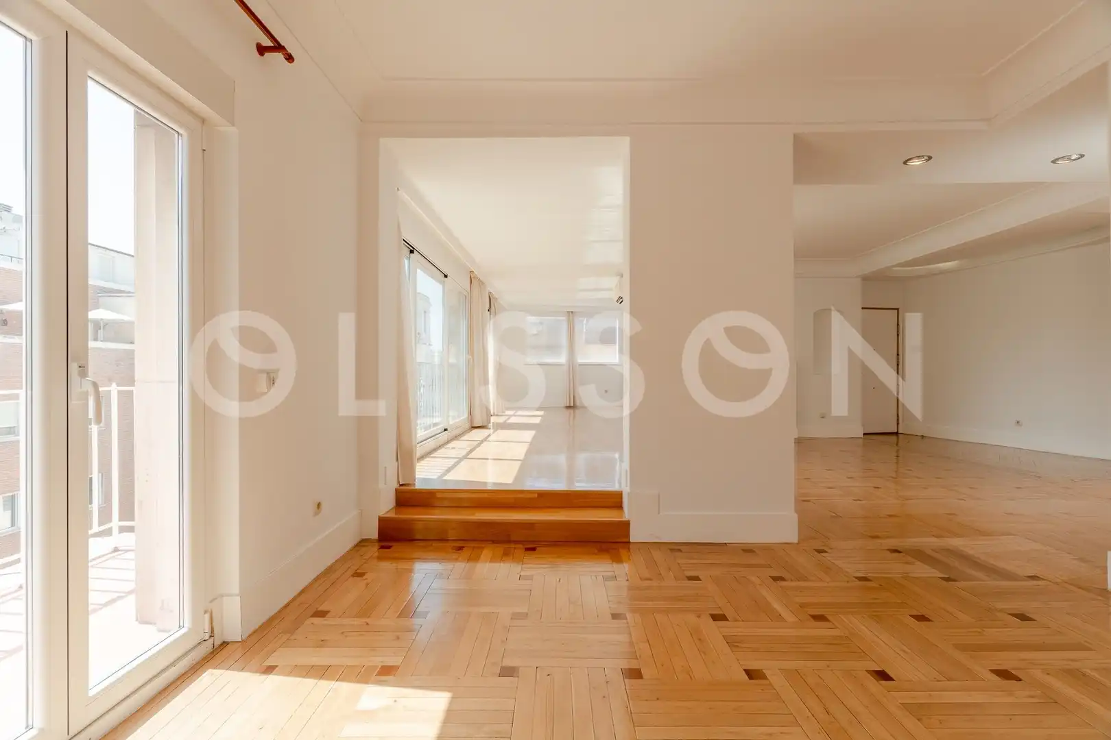 Attic for rent in Madrid  with Air Conditioner, Terrace and Storage room